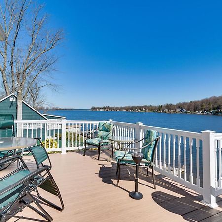 Waterfront Wolcott Vacation Rental With Deck And Views Екстериор снимка