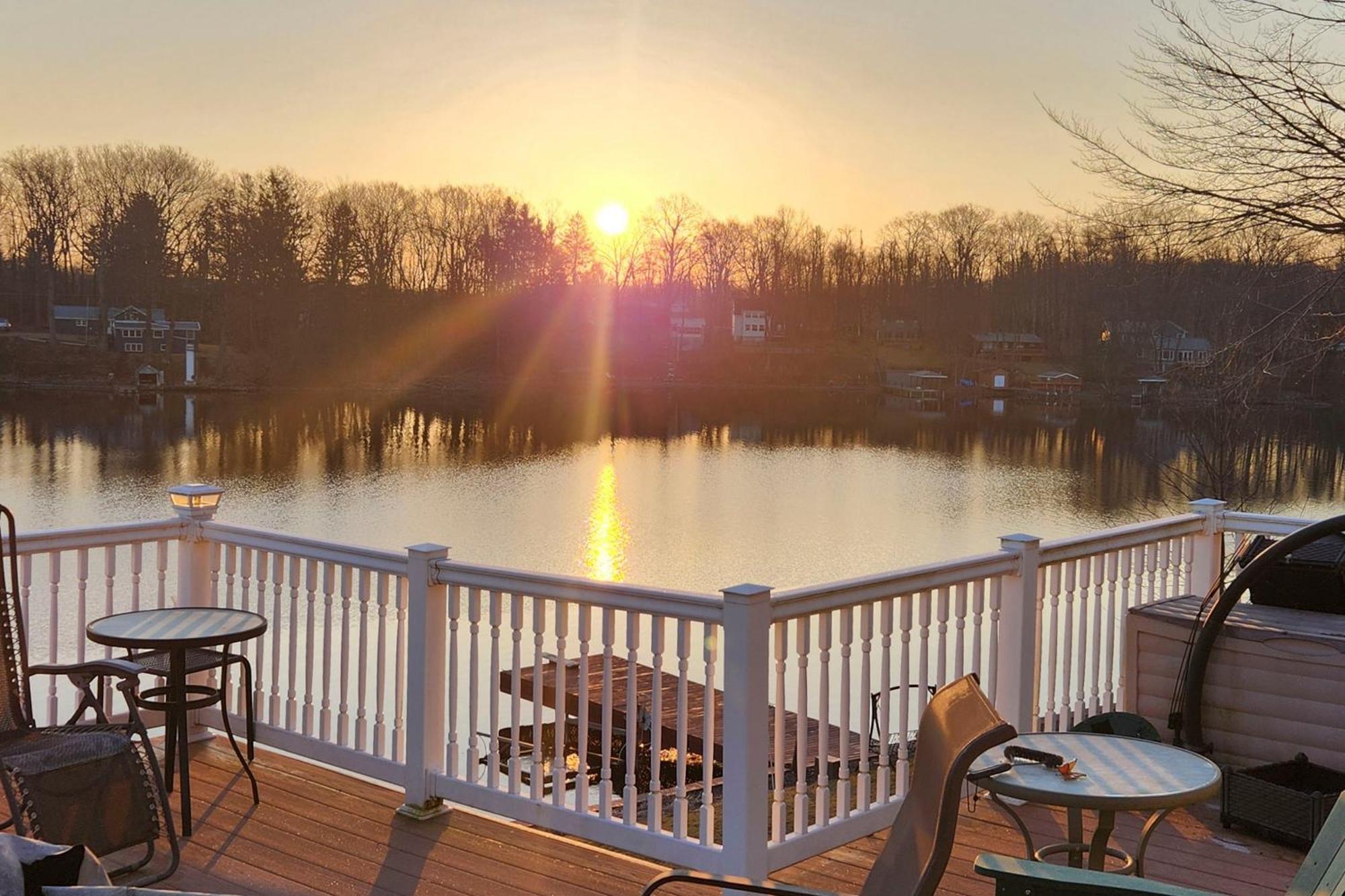Waterfront Wolcott Vacation Rental With Deck And Views Екстериор снимка