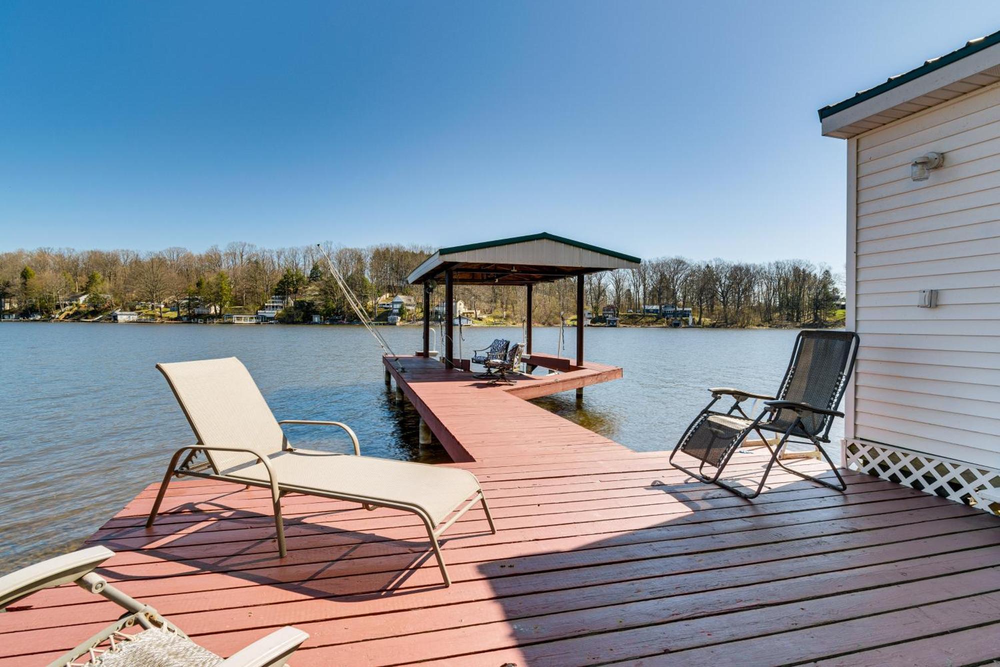 Waterfront Wolcott Vacation Rental With Deck And Views Екстериор снимка
